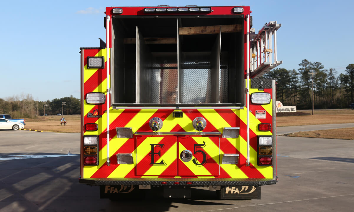 AVAILABLE LOW HOSE BED WITH 750-GALLON TANK