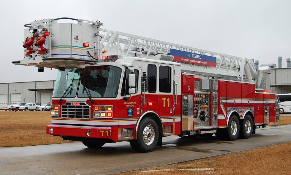 Industrial aerial platforms and ladders